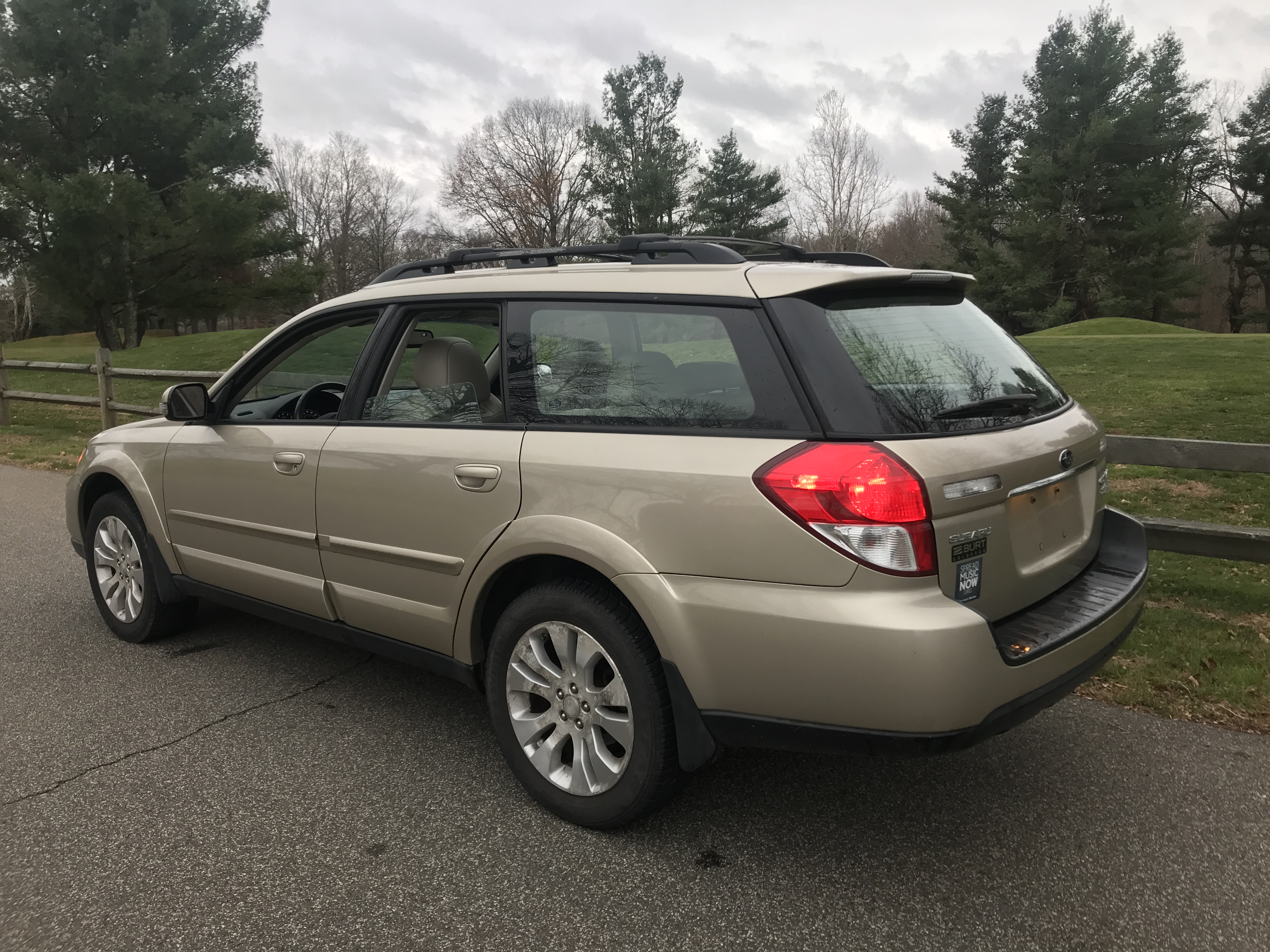 2008 Subaru Outback 2.5XT Limited, EJ255 turbo boxer, full-time symmetrical AWD, 5-speed manual One Owner 71K low mileage — photo 16